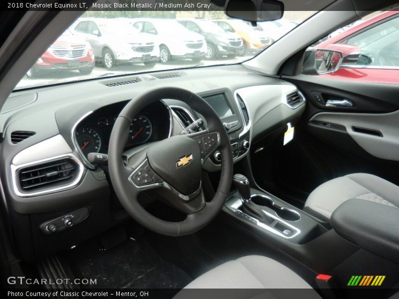 Mosaic Black Metallic / Medium Ash Gray 2018 Chevrolet Equinox LT