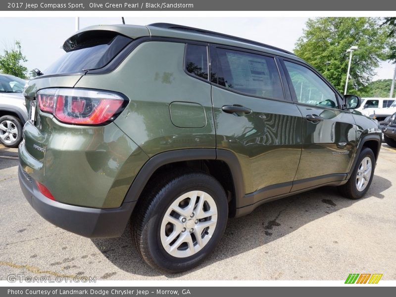 Olive Green Pearl / Black/Sandstorm 2017 Jeep Compass Sport