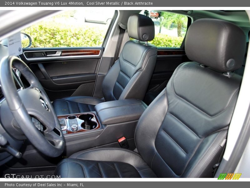 Cool Silver Metallic / Black Anthracite 2014 Volkswagen Touareg V6 Lux 4Motion