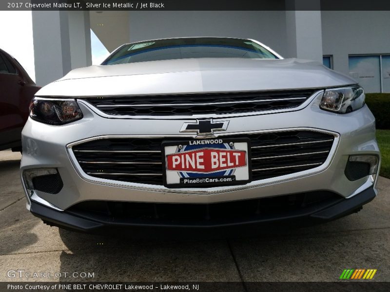 Silver Ice Metallic / Jet Black 2017 Chevrolet Malibu LT