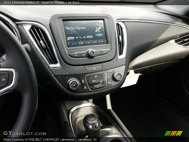 Silver Ice Metallic / Jet Black 2017 Chevrolet Malibu LT
