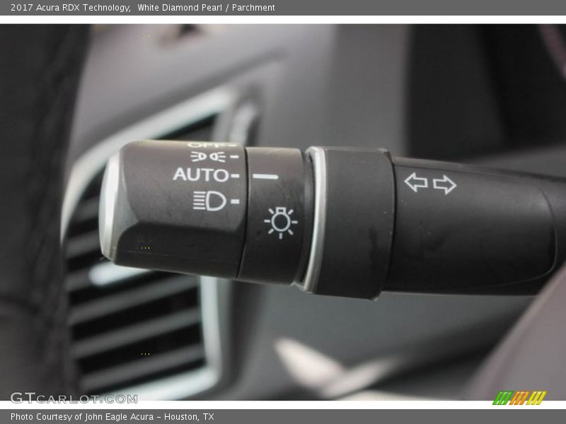 White Diamond Pearl / Parchment 2017 Acura RDX Technology