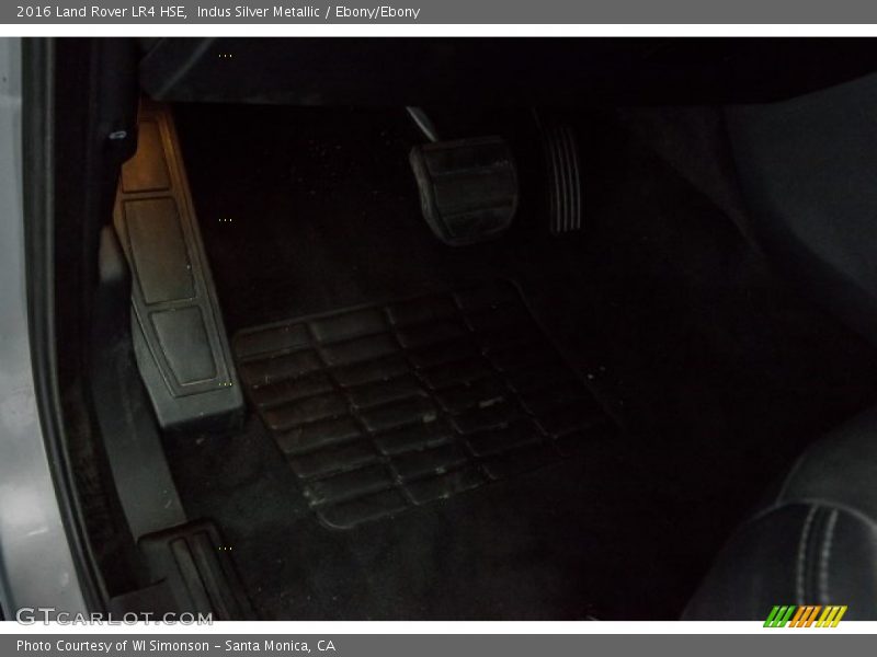 Indus Silver Metallic / Ebony/Ebony 2016 Land Rover LR4 HSE
