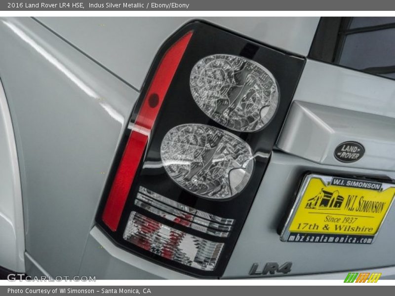 Indus Silver Metallic / Ebony/Ebony 2016 Land Rover LR4 HSE
