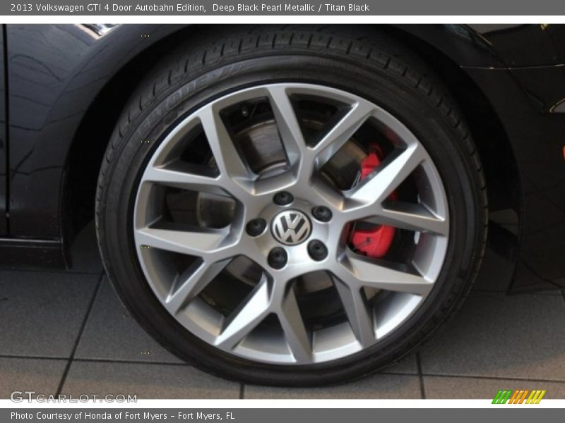 Deep Black Pearl Metallic / Titan Black 2013 Volkswagen GTI 4 Door Autobahn Edition