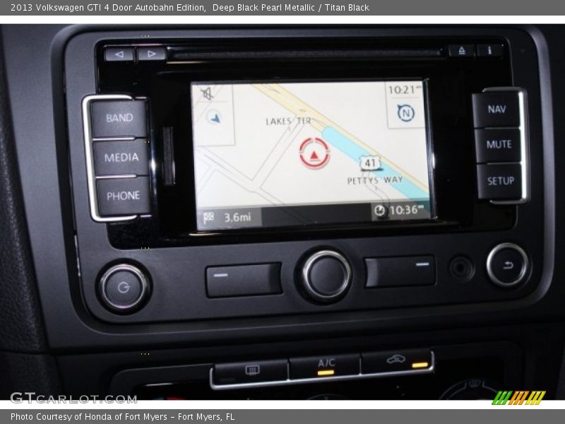 Deep Black Pearl Metallic / Titan Black 2013 Volkswagen GTI 4 Door Autobahn Edition