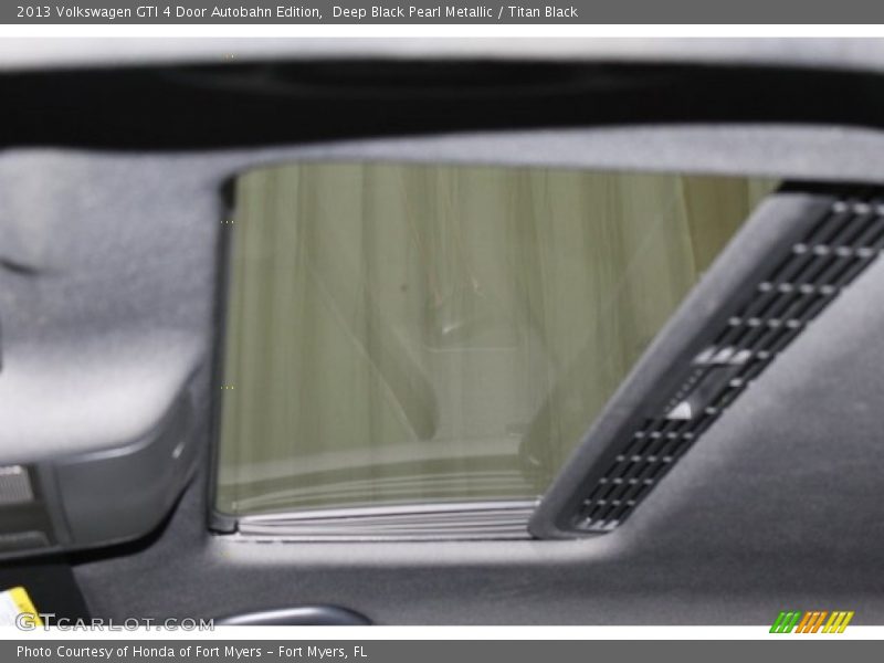 Deep Black Pearl Metallic / Titan Black 2013 Volkswagen GTI 4 Door Autobahn Edition