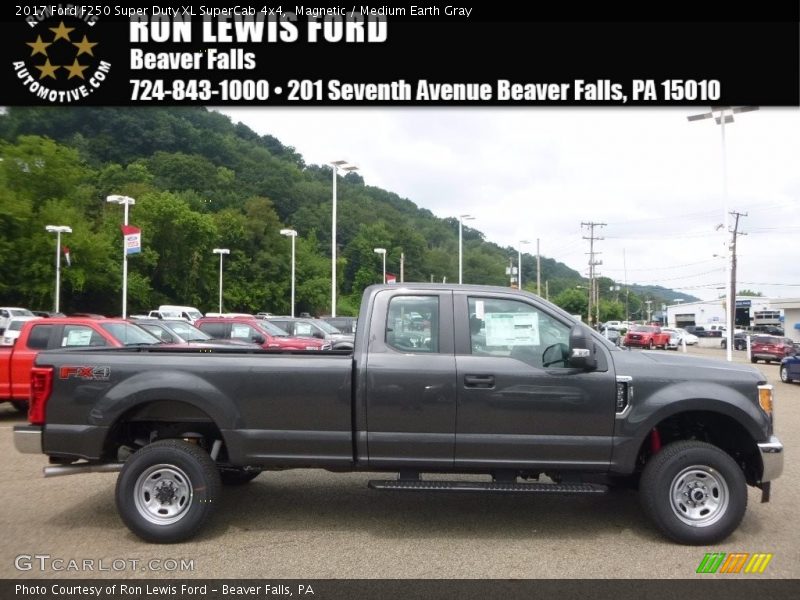 Magnetic / Medium Earth Gray 2017 Ford F250 Super Duty XL SuperCab 4x4