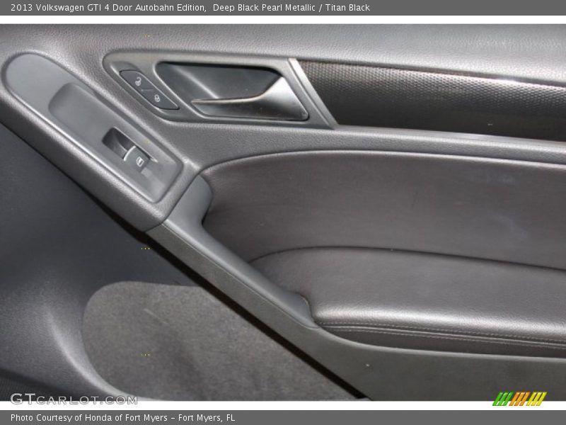 Deep Black Pearl Metallic / Titan Black 2013 Volkswagen GTI 4 Door Autobahn Edition