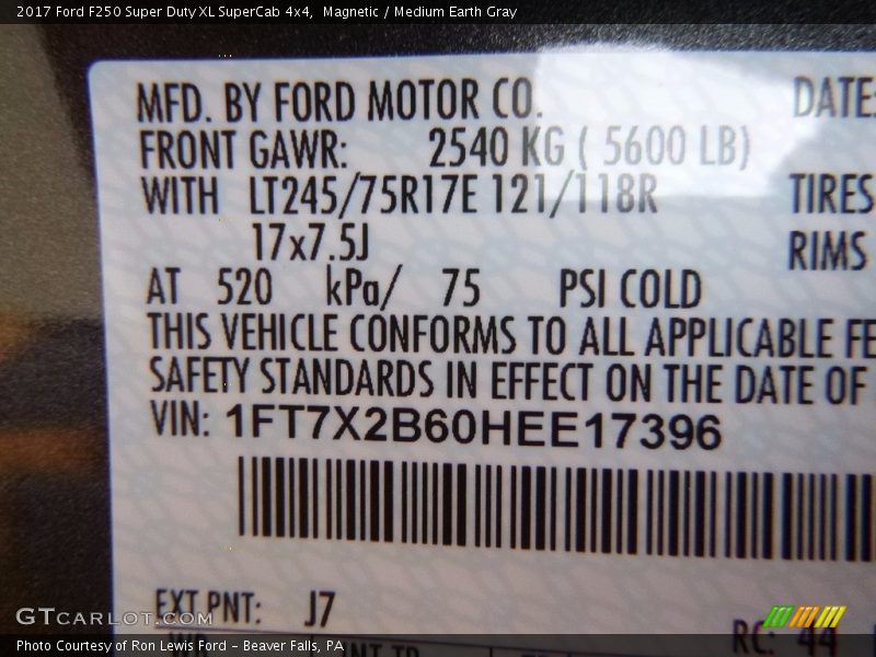 Magnetic / Medium Earth Gray 2017 Ford F250 Super Duty XL SuperCab 4x4