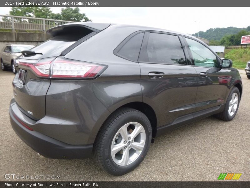 Magnetic Metallic / Ebony 2017 Ford Edge SE AWD