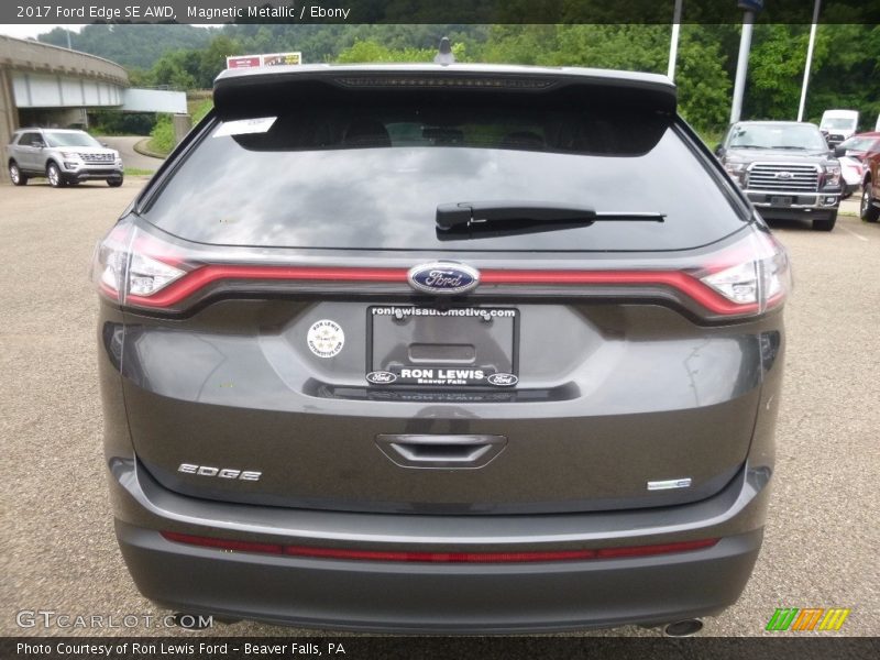 Magnetic Metallic / Ebony 2017 Ford Edge SE AWD