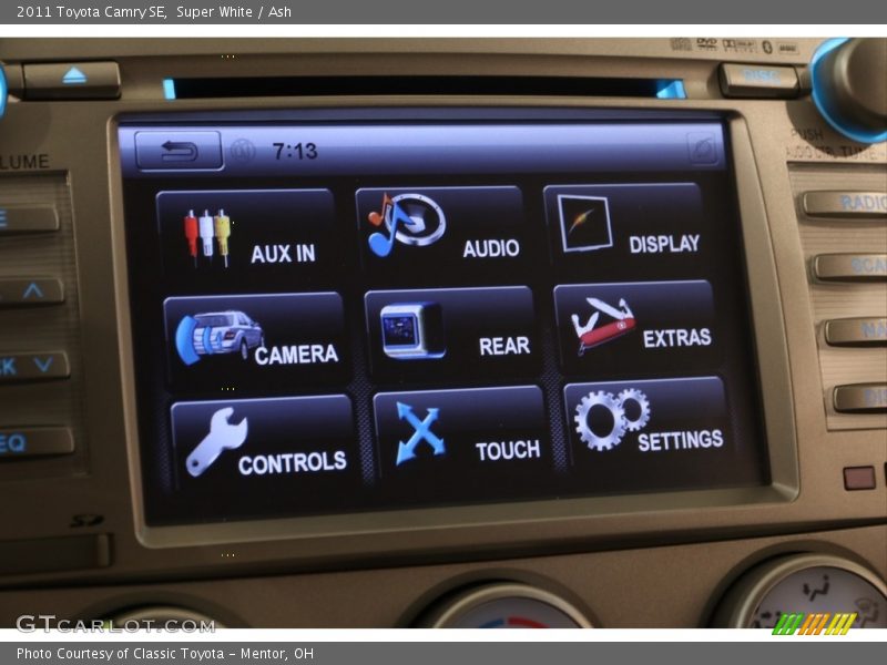 Super White / Ash 2011 Toyota Camry SE