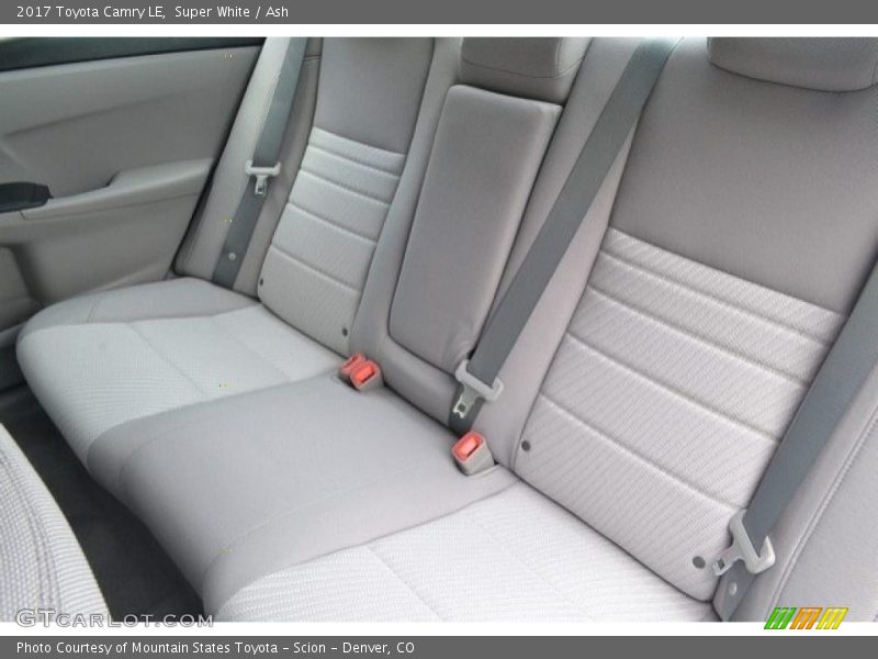 Super White / Ash 2017 Toyota Camry LE