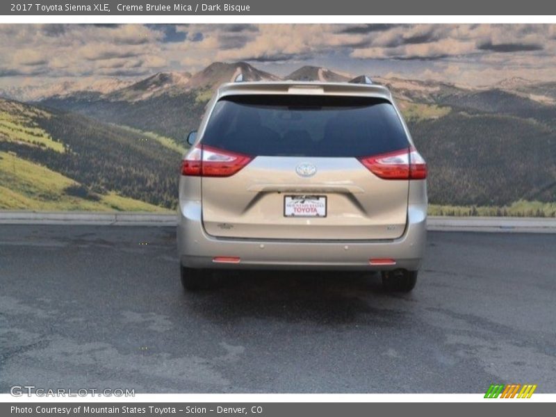 Creme Brulee Mica / Dark Bisque 2017 Toyota Sienna XLE