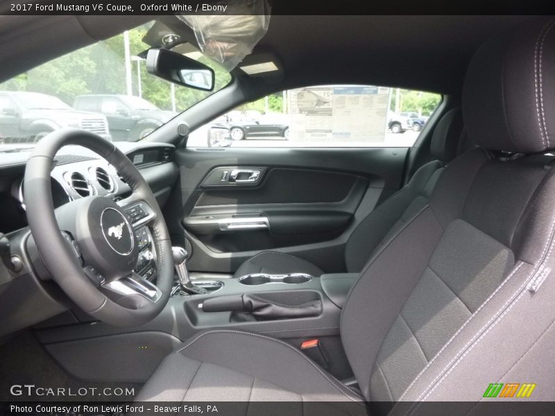 Oxford White / Ebony 2017 Ford Mustang V6 Coupe
