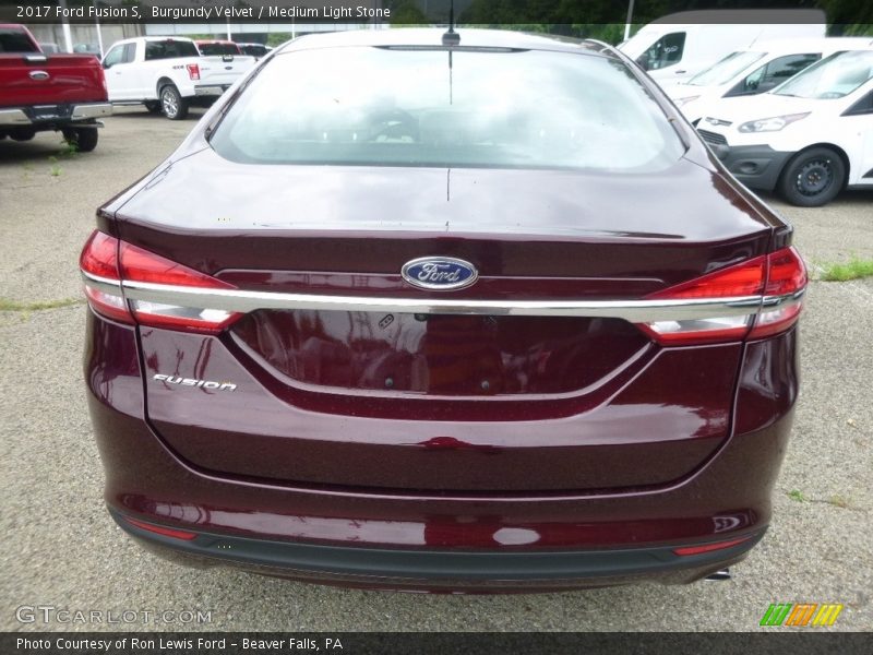 Burgundy Velvet / Medium Light Stone 2017 Ford Fusion S