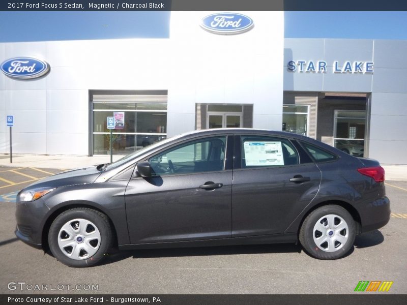 Magnetic / Charcoal Black 2017 Ford Focus S Sedan