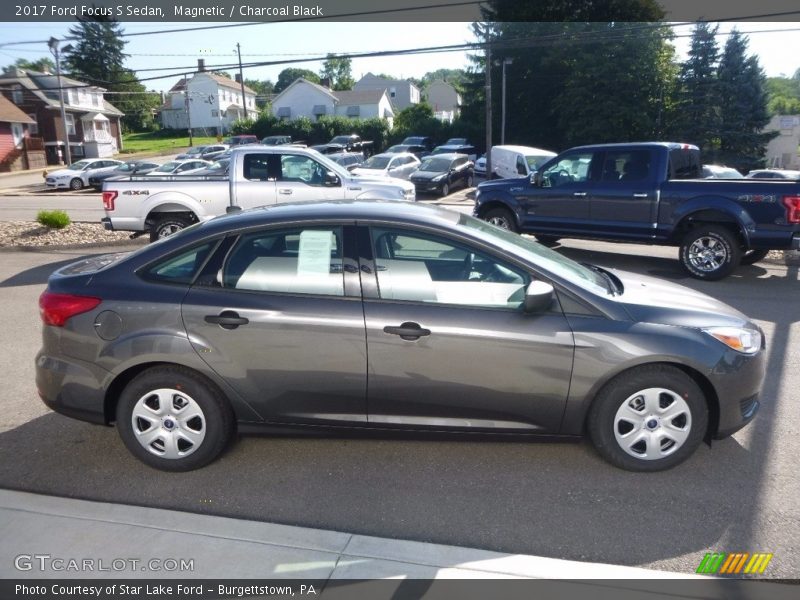 Magnetic / Charcoal Black 2017 Ford Focus S Sedan