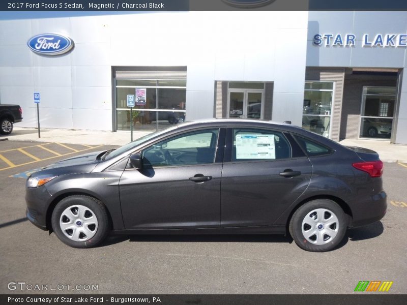 Magnetic / Charcoal Black 2017 Ford Focus S Sedan
