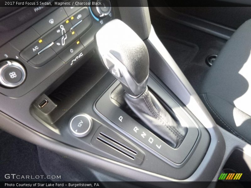 Magnetic / Charcoal Black 2017 Ford Focus S Sedan