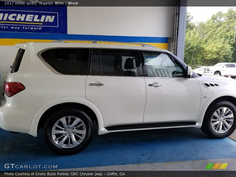 Majestic White / Wheat 2017 Infiniti QX80