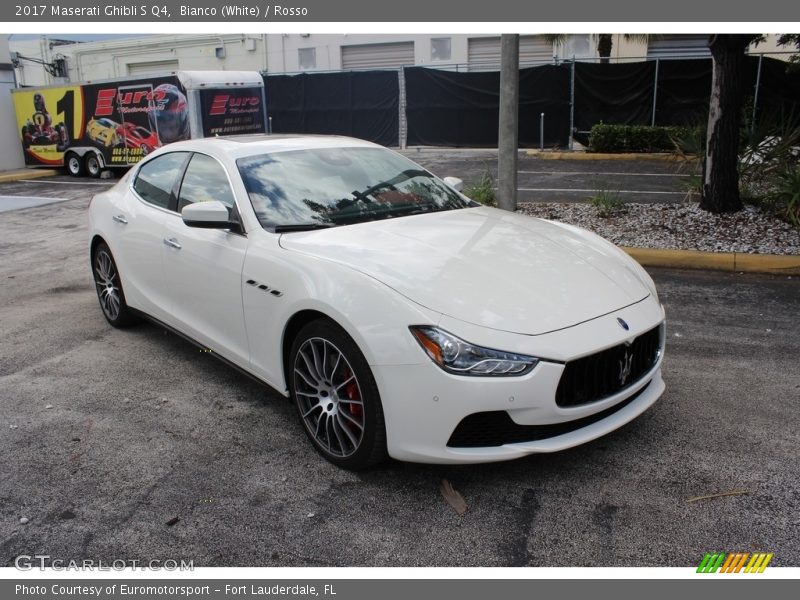 Bianco (White) / Rosso 2017 Maserati Ghibli S Q4
