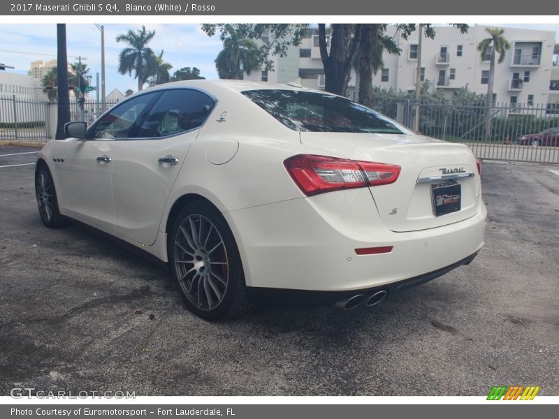 Bianco (White) / Rosso 2017 Maserati Ghibli S Q4