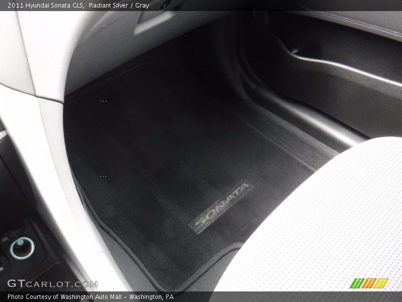 Radiant Silver / Gray 2011 Hyundai Sonata GLS
