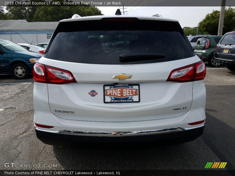 Iridescent Pearl Tricoat / Jet Black 2018 Chevrolet Equinox LT AWD