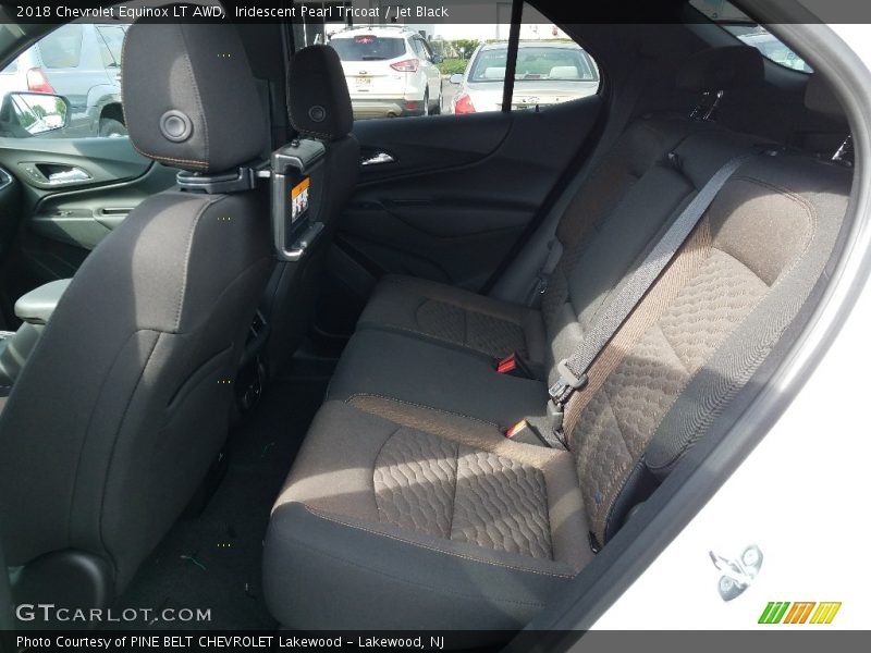 Iridescent Pearl Tricoat / Jet Black 2018 Chevrolet Equinox LT AWD