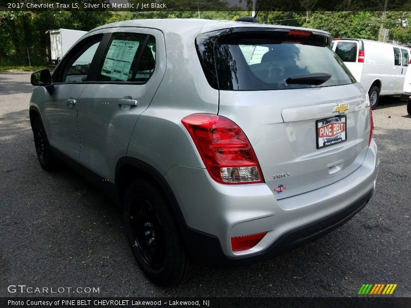 Silver Ice Metallic / Jet Black 2017 Chevrolet Trax LS