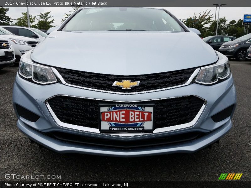 Arctic Blue Metallic / Jet Black 2017 Chevrolet Cruze LS
