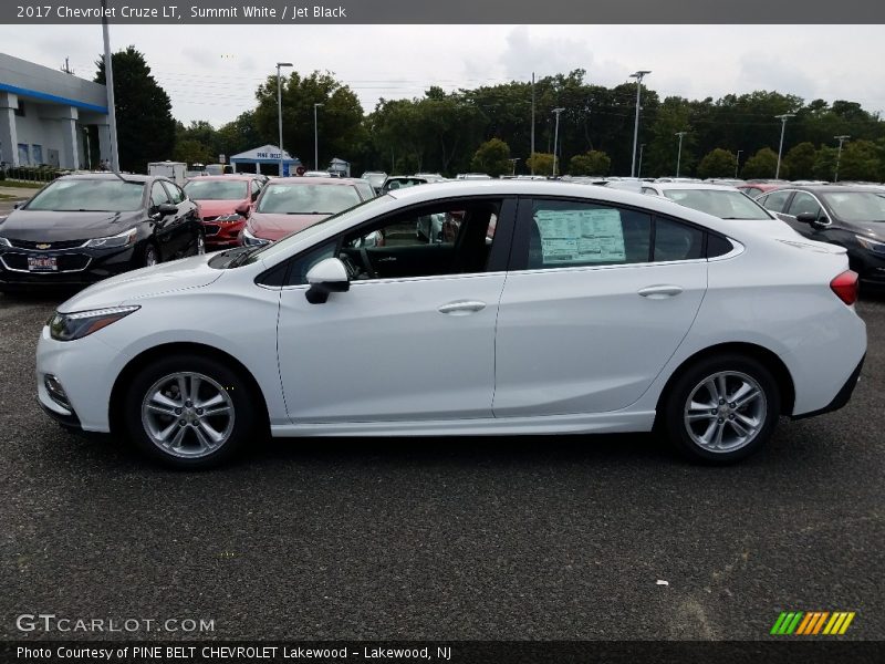 Summit White / Jet Black 2017 Chevrolet Cruze LT