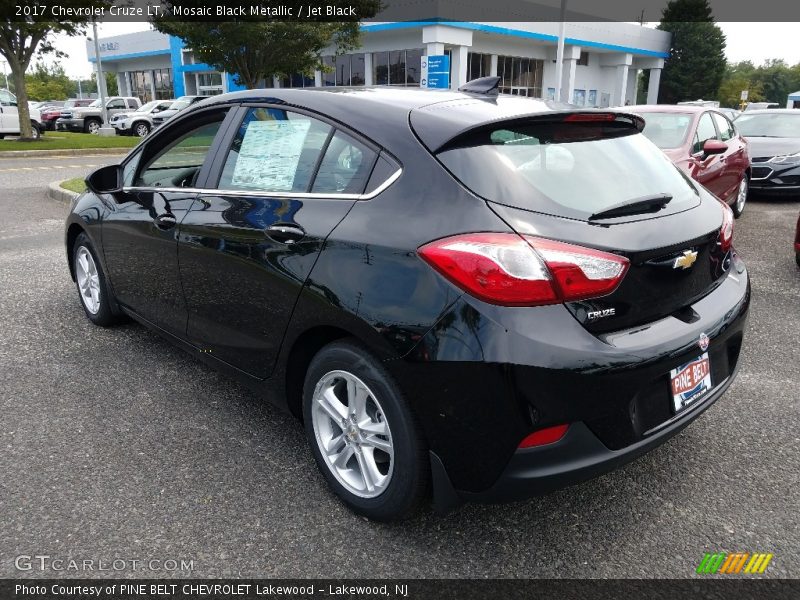 Mosaic Black Metallic / Jet Black 2017 Chevrolet Cruze LT