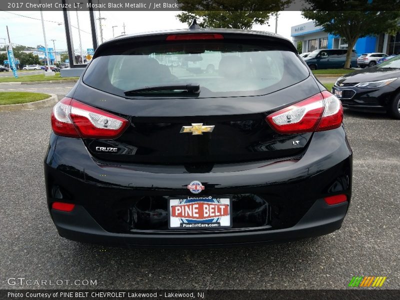 Mosaic Black Metallic / Jet Black 2017 Chevrolet Cruze LT