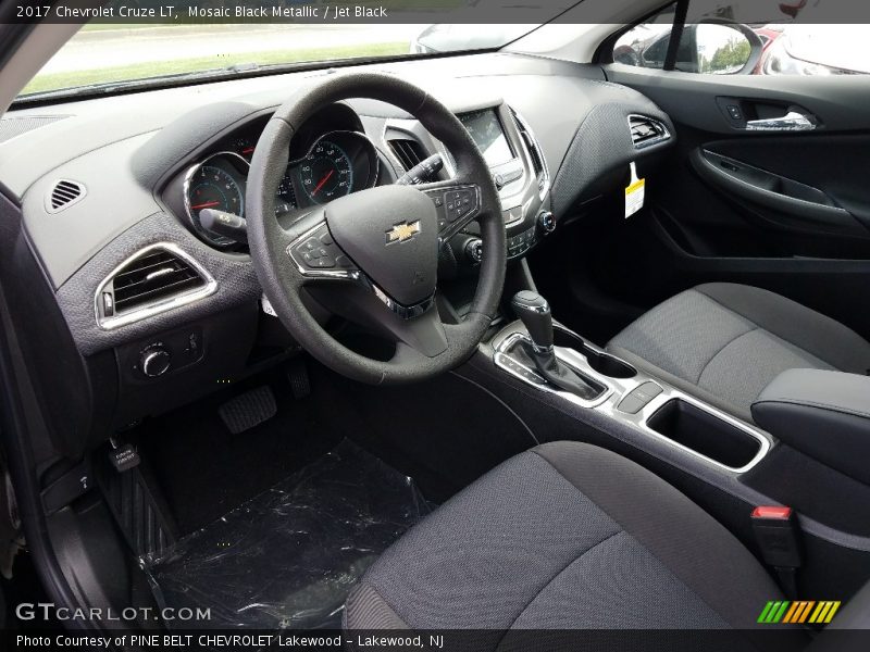 Mosaic Black Metallic / Jet Black 2017 Chevrolet Cruze LT