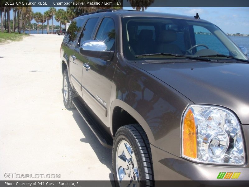 Champagne Silver Metallic / Light Tan 2013 GMC Yukon XL SLT