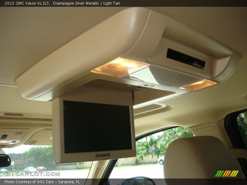 Champagne Silver Metallic / Light Tan 2013 GMC Yukon XL SLT