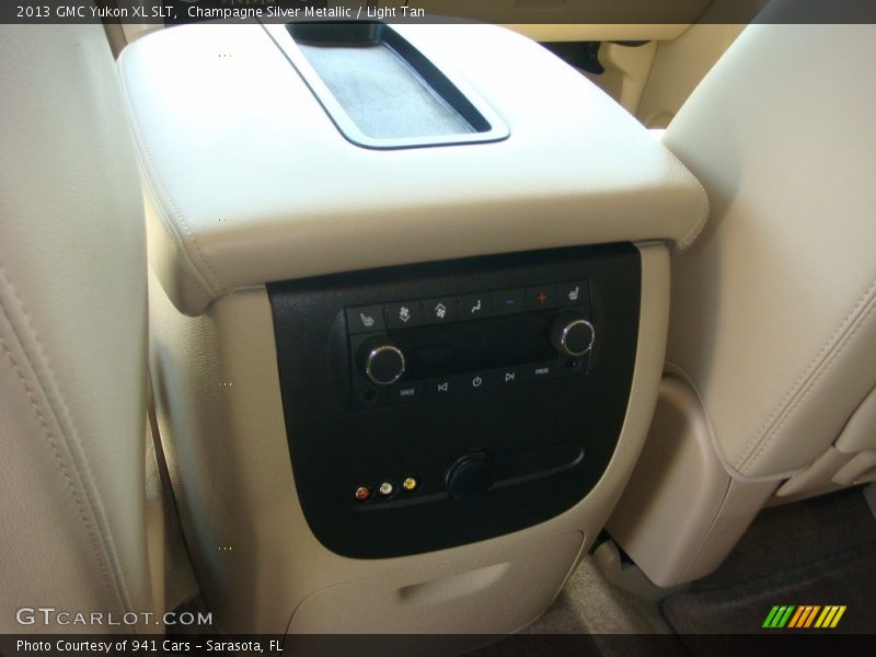 Champagne Silver Metallic / Light Tan 2013 GMC Yukon XL SLT