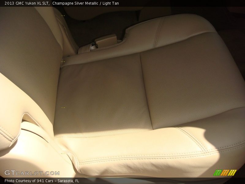 Champagne Silver Metallic / Light Tan 2013 GMC Yukon XL SLT