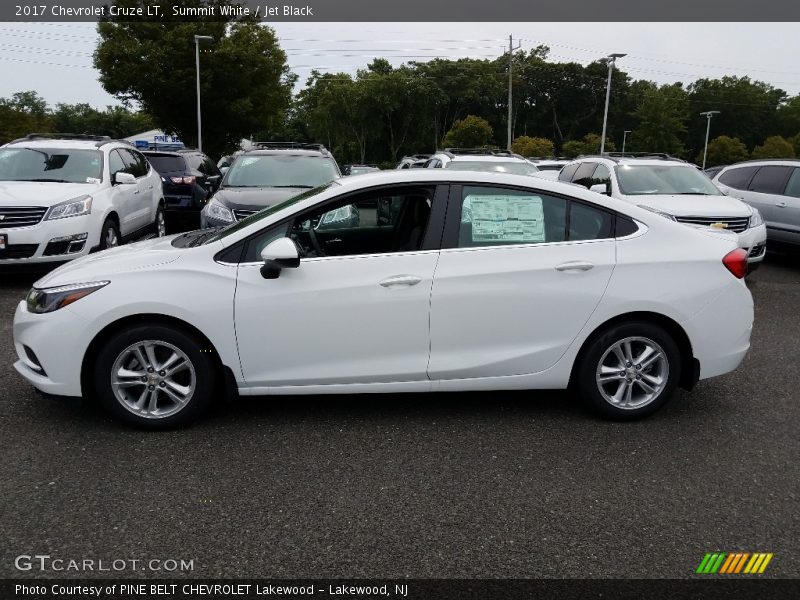 Summit White / Jet Black 2017 Chevrolet Cruze LT