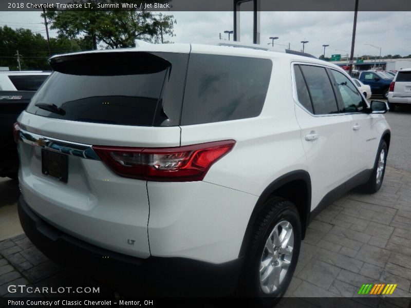 Summit White / Jet Black 2018 Chevrolet Traverse LT