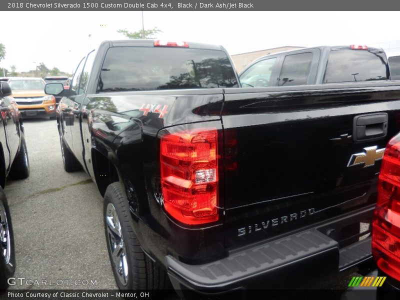 Black / Dark Ash/Jet Black 2018 Chevrolet Silverado 1500 Custom Double Cab 4x4