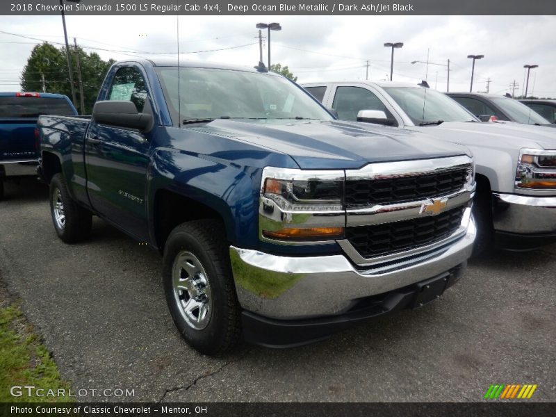 Front 3/4 View of 2018 Silverado 1500 LS Regular Cab 4x4