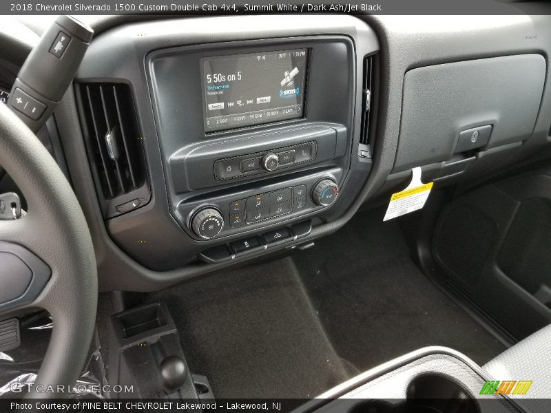 Summit White / Dark Ash/Jet Black 2018 Chevrolet Silverado 1500 Custom Double Cab 4x4