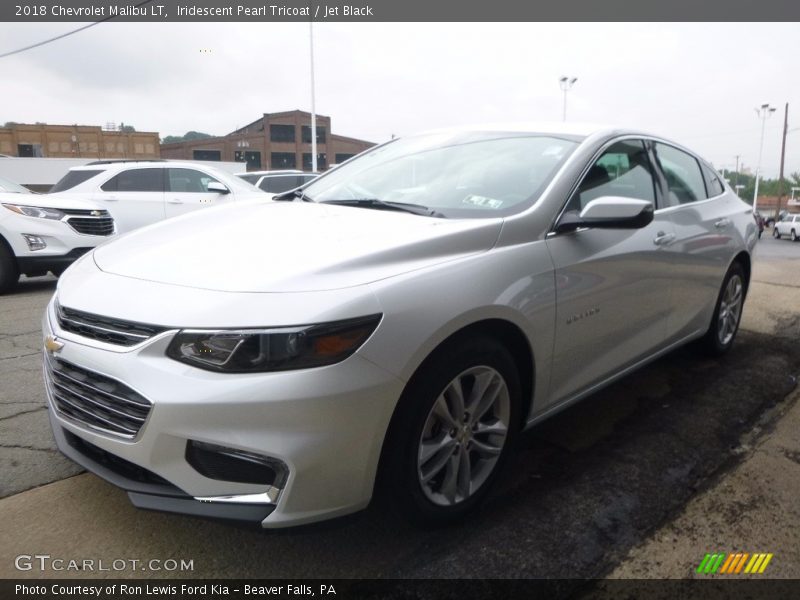Iridescent Pearl Tricoat / Jet Black 2018 Chevrolet Malibu LT