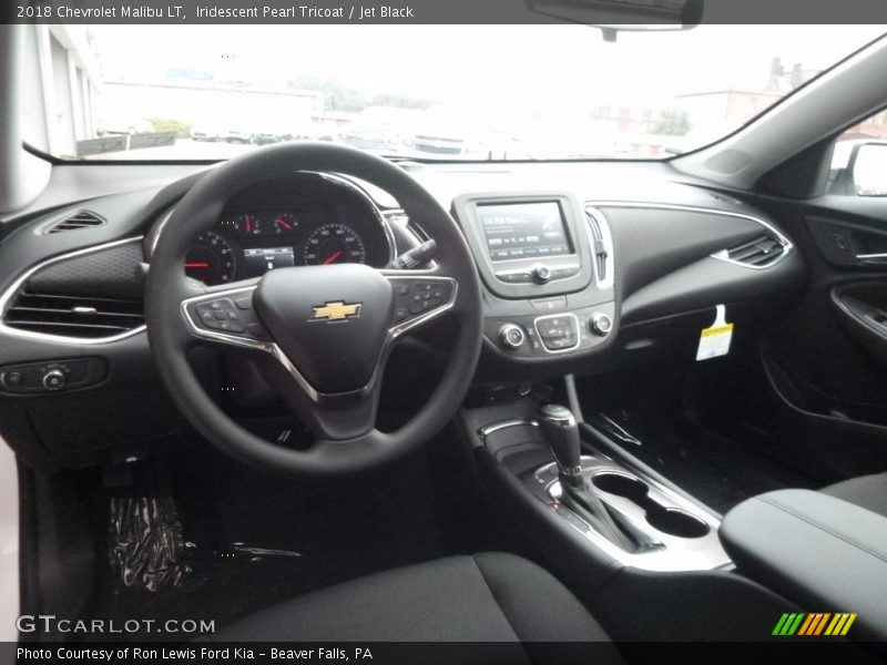 Iridescent Pearl Tricoat / Jet Black 2018 Chevrolet Malibu LT
