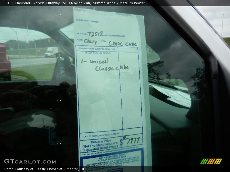 Summit White / Medium Pewter 2017 Chevrolet Express Cutaway 3500 Moving Van