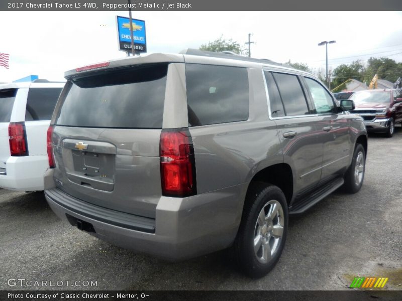 Pepperdust Metallic / Jet Black 2017 Chevrolet Tahoe LS 4WD